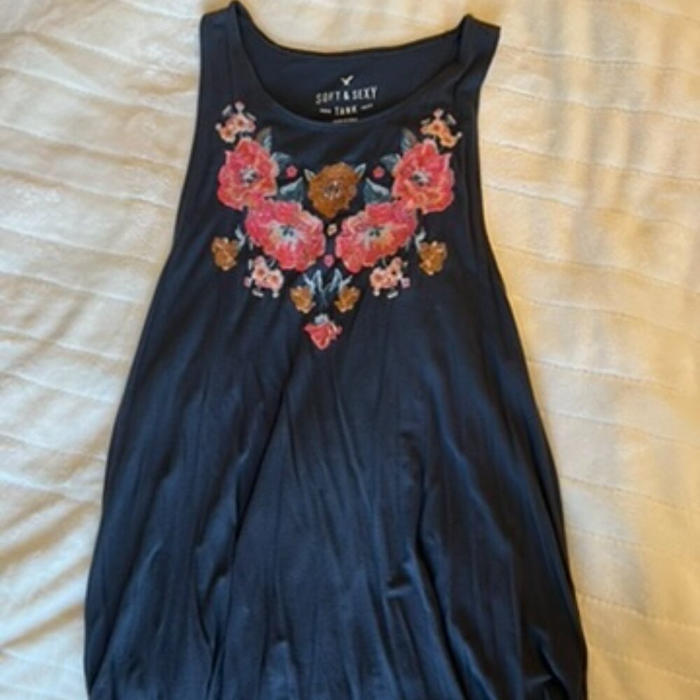 American Eagle floral embroidered tank